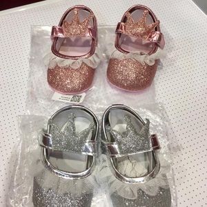 Cute glitter crown baby shoes